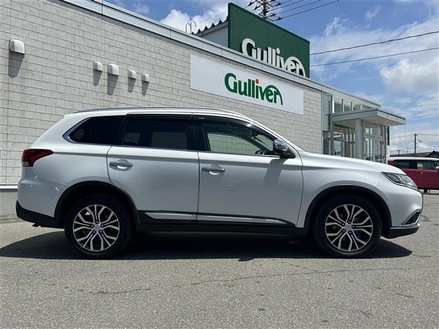 Mitsubishi OUTLANDER 2017 7566533-21
