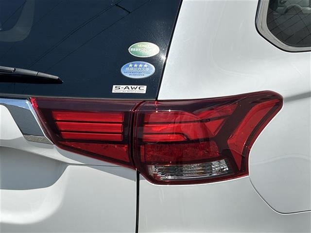 Mitsubishi OUTLANDER 2017 7566533-7