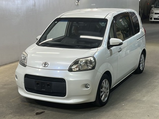 Toyota PORTE 2015 7564662-0