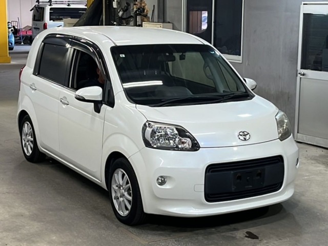 Toyota PORTE 2015 7564662-4