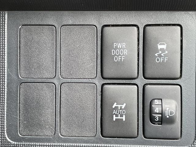 Toyota PORTE 2013 7564681-1