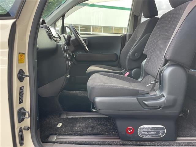 Toyota PORTE 2013 7564681-7