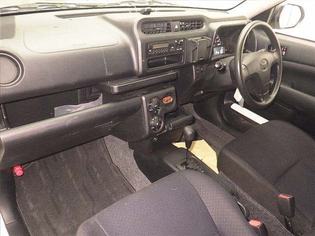 Toyota PROBOX VAN 2023 7570042-4