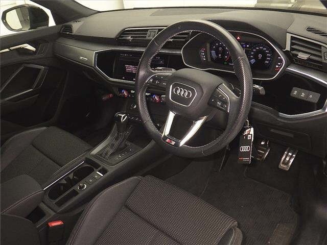 Audi Q3 2022 7569615-3
