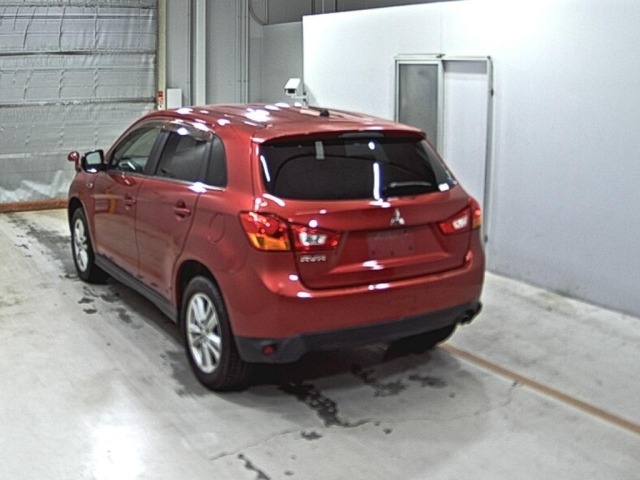 Mitsubishi RVR 2013 7566477-1