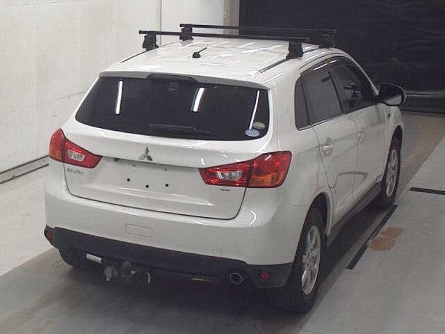 Mitsubishi RVR 2013 7566478-5