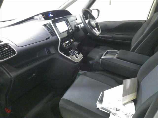 Nissan SERENA 2020 7564307-3