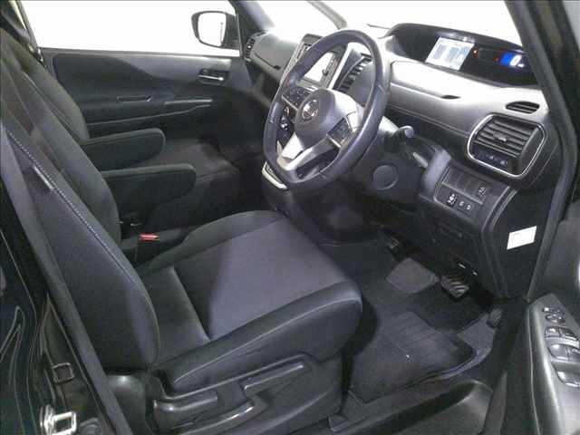 Nissan SERENA 2019 7564308-4