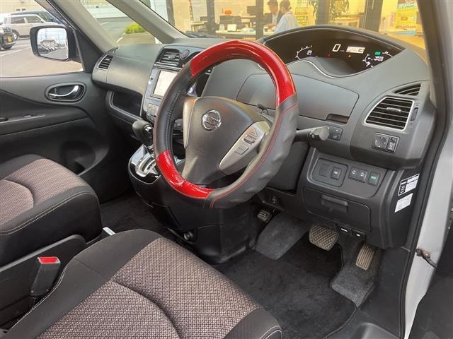 Nissan SERENA 2014 7565061-4