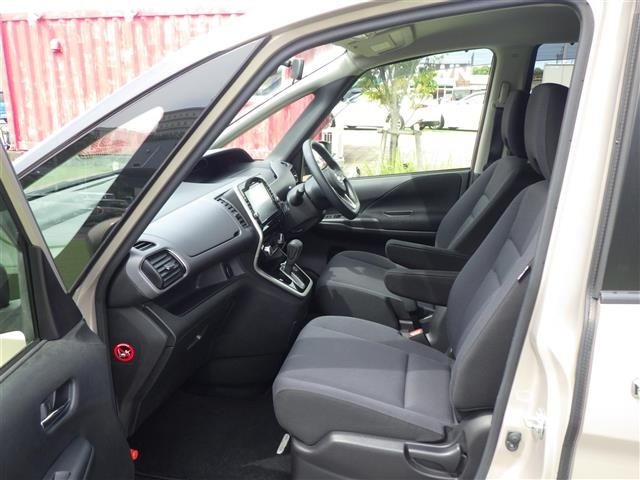 Nissan SERENA 2017 7565202-12