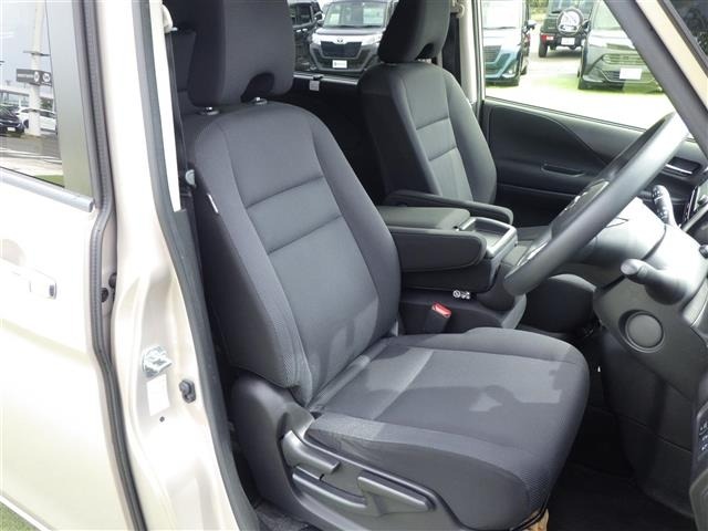 Nissan SERENA 2017 7565202-23