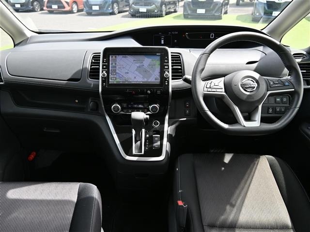 Nissan SERENA 2017 7565290-15