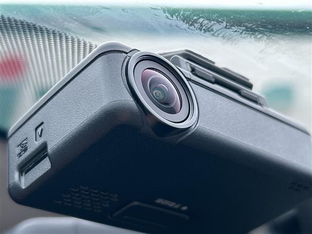 Nissan SERENA 2018 7565335-1