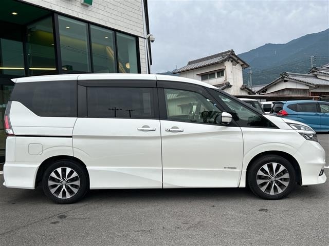 Nissan SERENA 2018 7565335-2