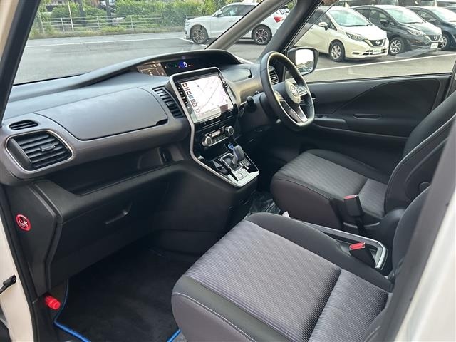 Nissan SERENA 2019 7565355-8