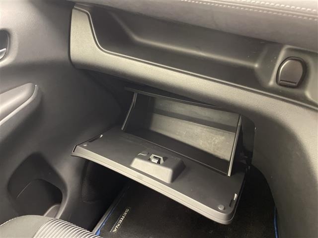 Nissan SERENA 2021 7565356-12
