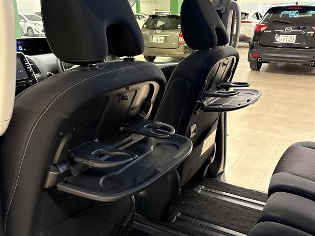 Nissan SERENA 2017 7565474-1