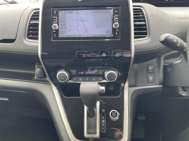 Nissan SERENA 2017 7565639-17