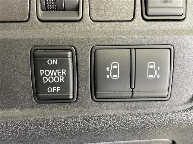 Nissan SERENA 2022 7565640-21