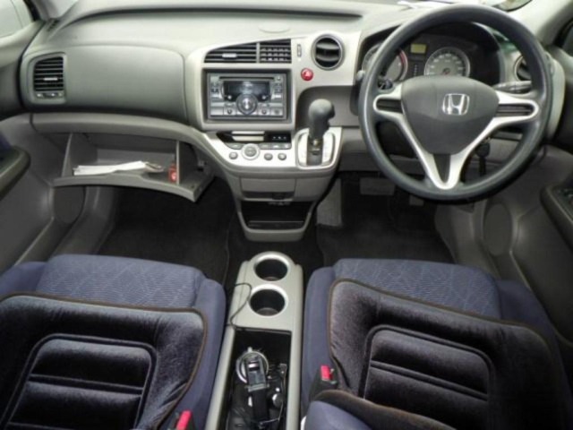 Honda STREAM 2010 7566287-3