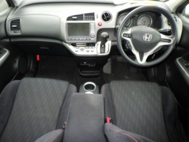Honda STREAM 2010 7566298-3