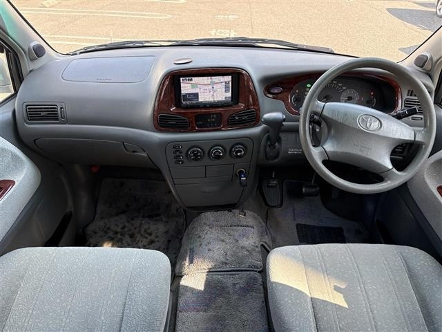 Toyota TOWNACE NOAH 2001 7569857-18