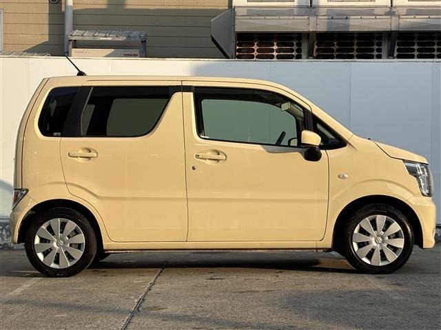 Suzuki WAGON R 2023 7564680-17