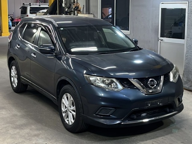 Nissan X-TRAIL 2015 7566694-4
