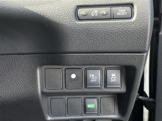 Nissan X-TRAIL 2017 7567225-1
