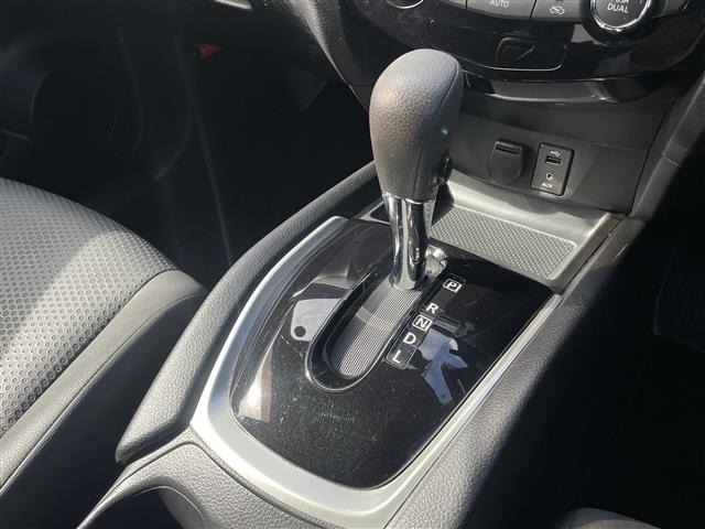 Nissan X-TRAIL 2017 7567225-10