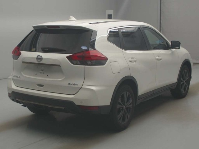 Nissan X-TRAIL 2021 7567265-1