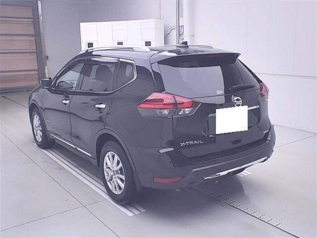 Nissan X-TRAIL 2018 7567286-1