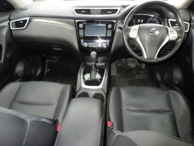 Nissan X-TRAIL 2015 7567298-3