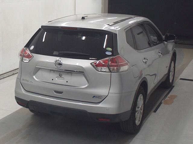 Nissan X-TRAIL 2015 7567299-5
