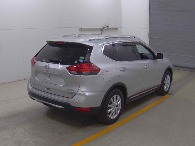 Nissan X-TRAIL 2020 7567300-4
