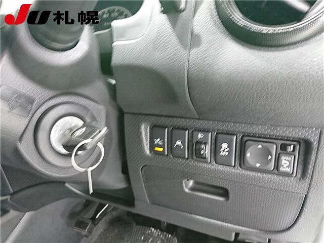Nissan AD VAN 2021 7594749-4