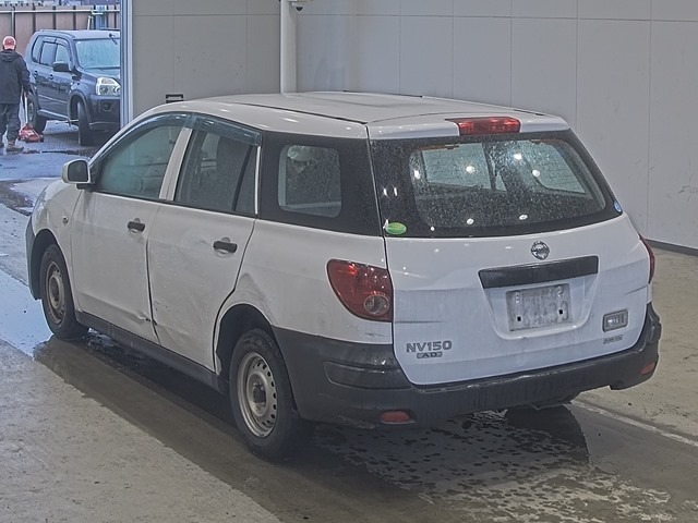 Nissan AD VAN 2018 7594767-1