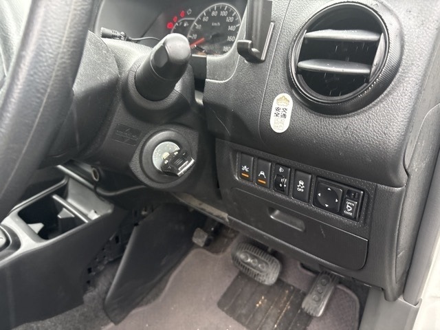 Nissan AD VAN 2018 7594767-6