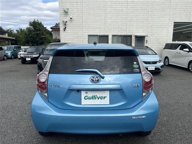 Toyota AQUA 2014 7593074-1