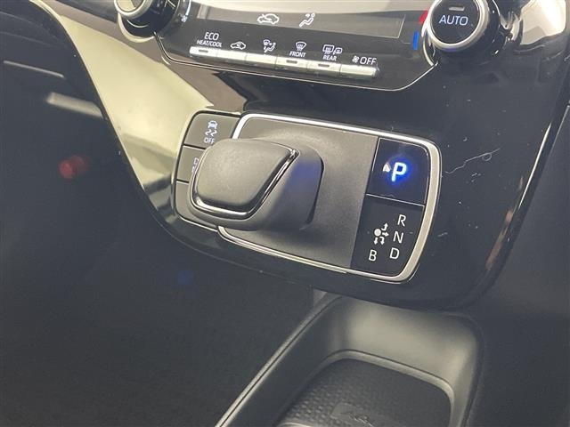 Toyota AQUA 2022 7593087-2