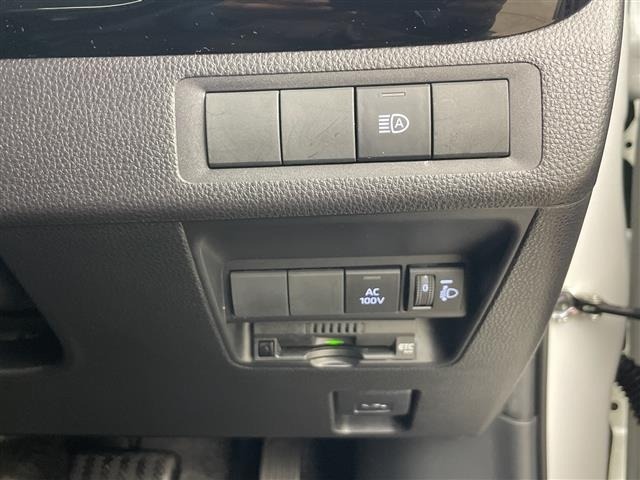 Toyota AQUA 2022 7593087-6
