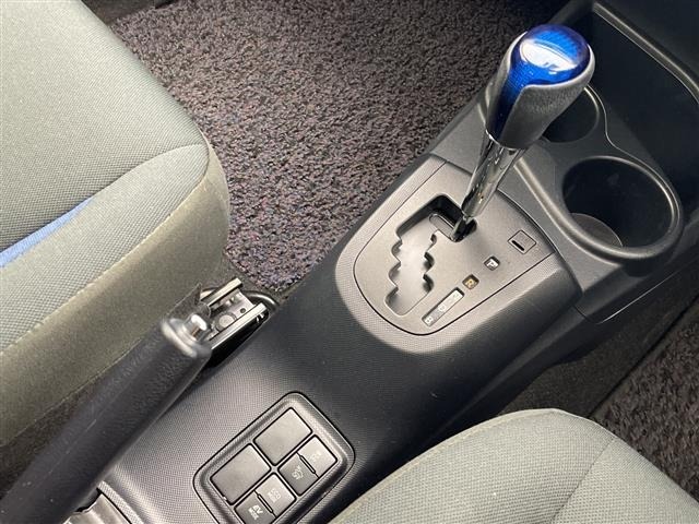 Toyota AQUA 2019 7593090-12