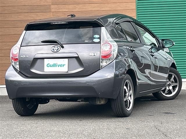 Toyota AQUA 2014 7593126-1