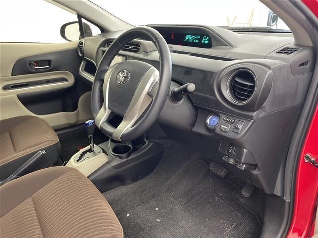 Toyota AQUA 2013 7593145-1