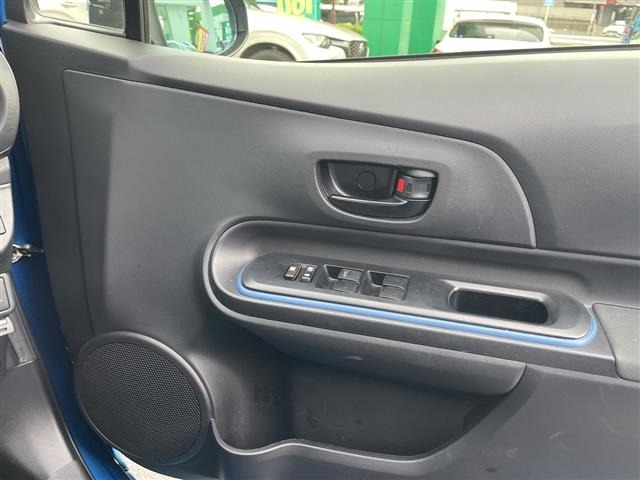 Toyota AQUA 2013 7593163-2