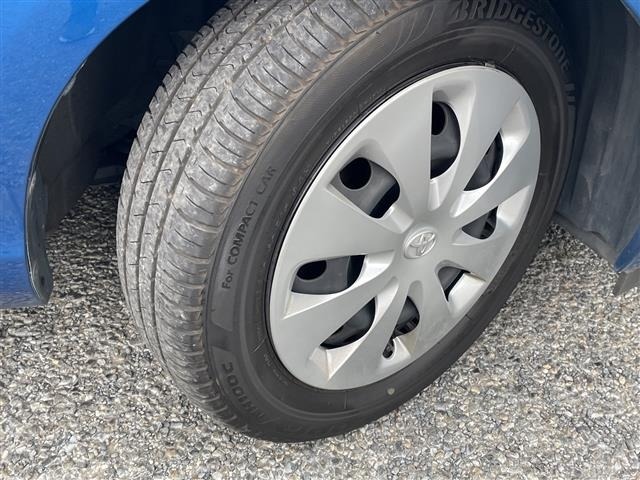Toyota AQUA 2013 7593163-4