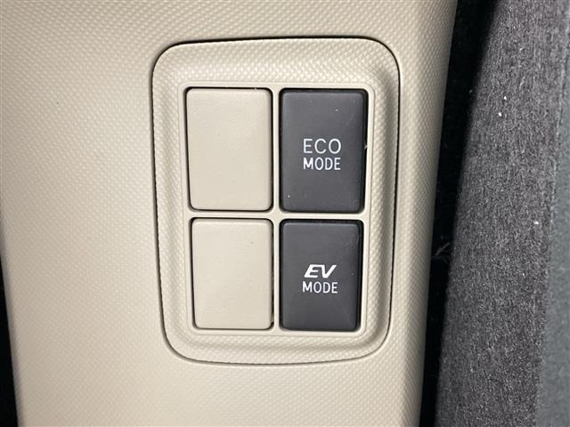 Toyota AQUA 2014 7593176-10