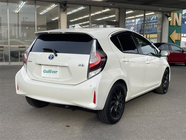 Toyota AQUA 2020 7593186-4