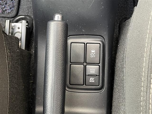 Toyota AQUA 2020 7593186-5