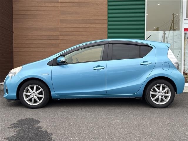 Toyota AQUA 2012 7593188-17